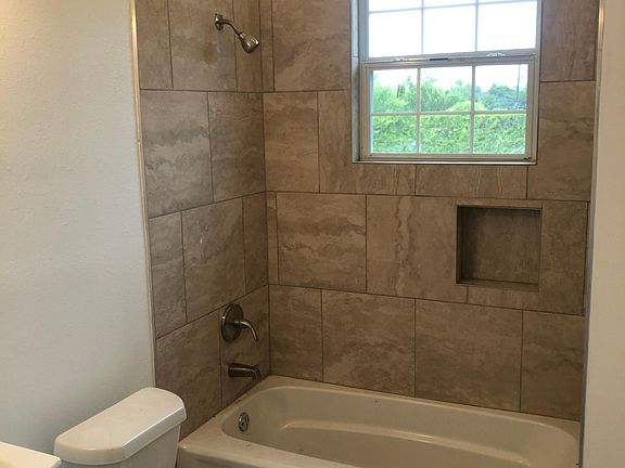 4th image of 1836 N Miro St APT 202