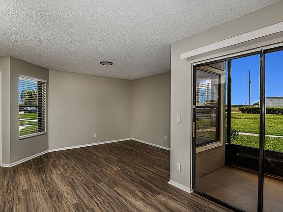 5th image of 801 Green Heron Ct #3020E