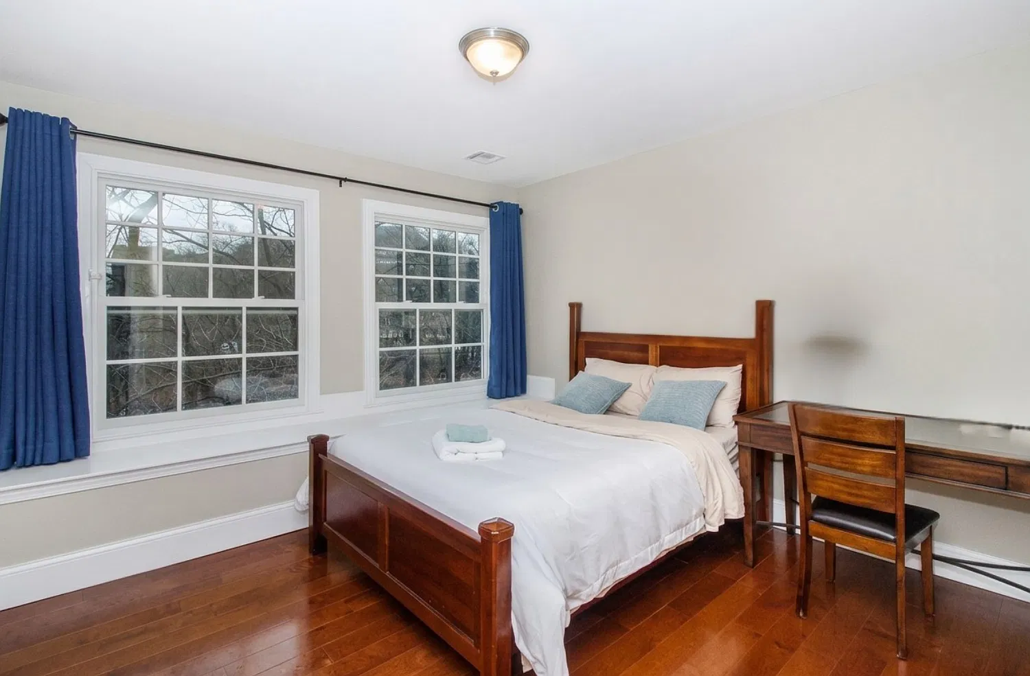 7 bed, 3700 sqft, $10,000 — Photo 1