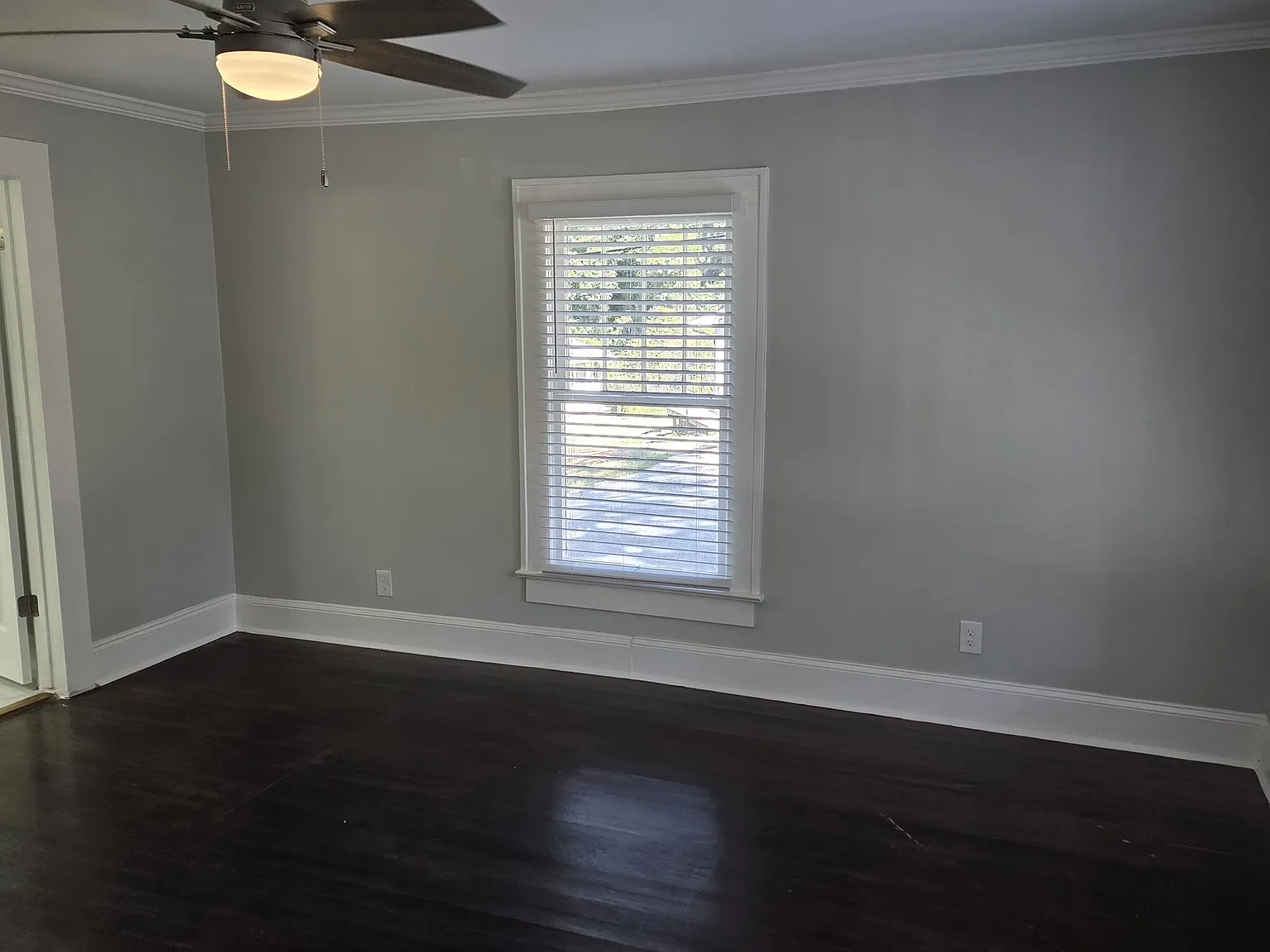 3 bed, 1242 sqft, $2,400 — Photo 3