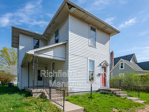 3rd image of 1562 Clinton St