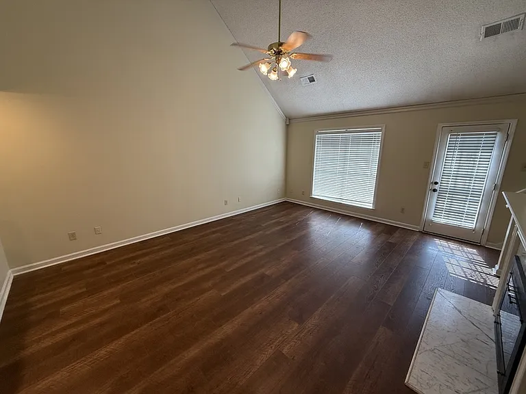 10011 Woodland Pine Cv W — Photo 12