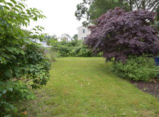 14 Camp St, Warwick, RI 02889