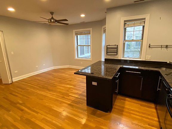 3rd image of 1450 W Thorndale Ave APT 1S
