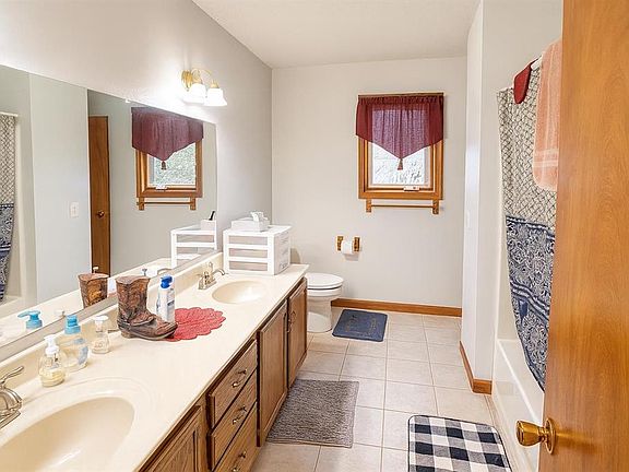 5th image of 2805 Hennessey Ct