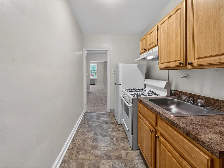 1421 Staples St NE #2 — Photo 6