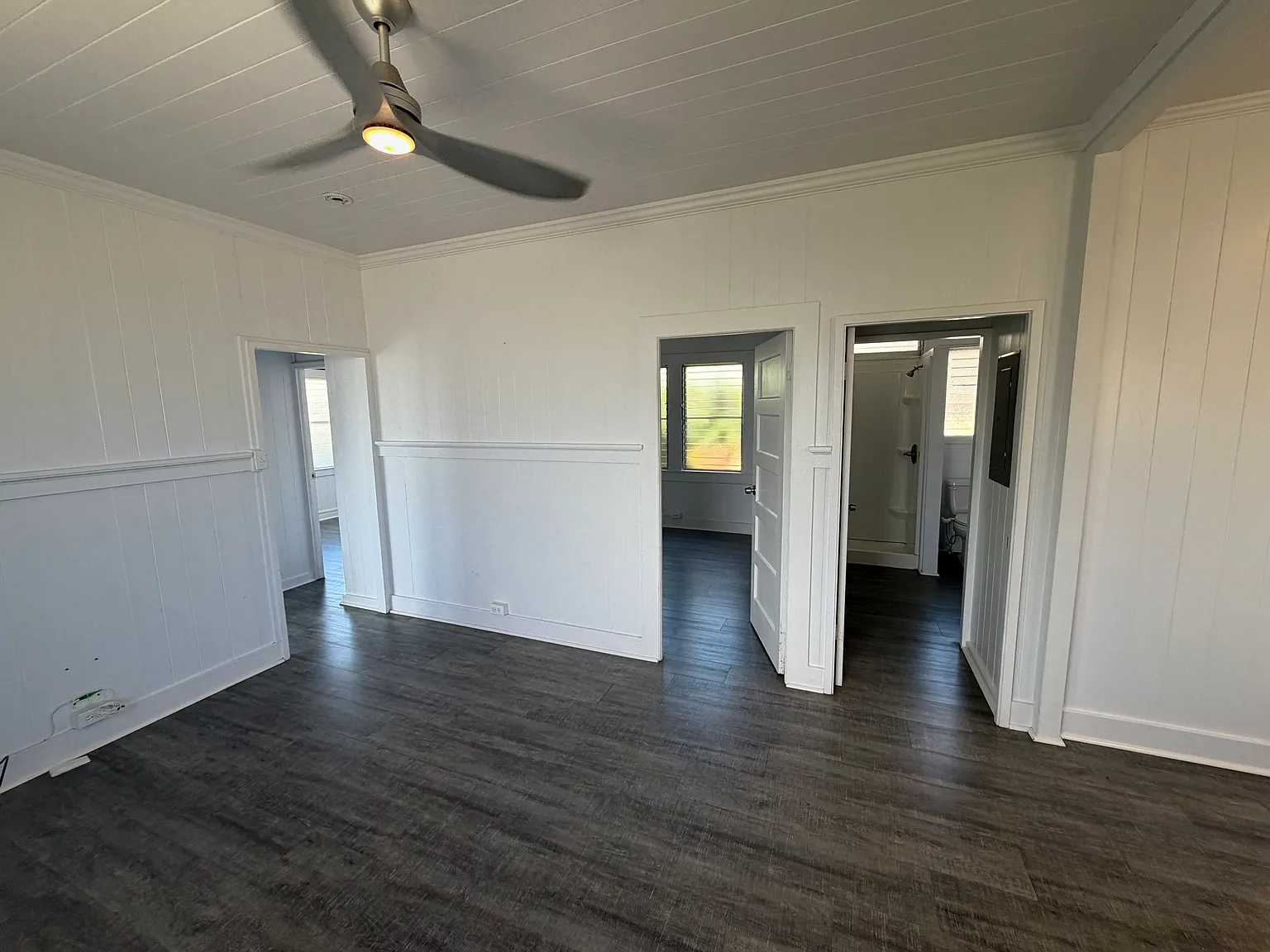 4 bed, 1.5 bath, 825 sqft, $3,100 — Photo 2