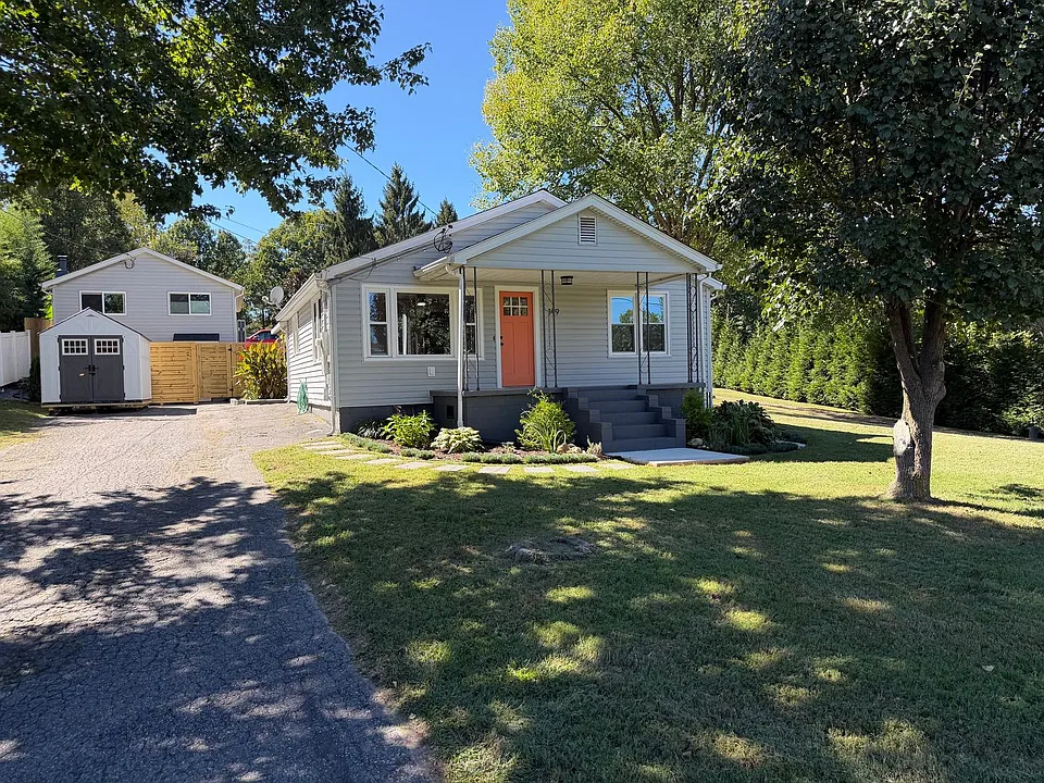 149 Maple Ridge Rd