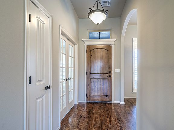 4th image of 4909 S 185th Ave E
