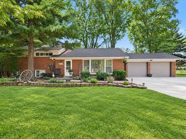 21940 Wendell St, Clinton Township, MI 48036