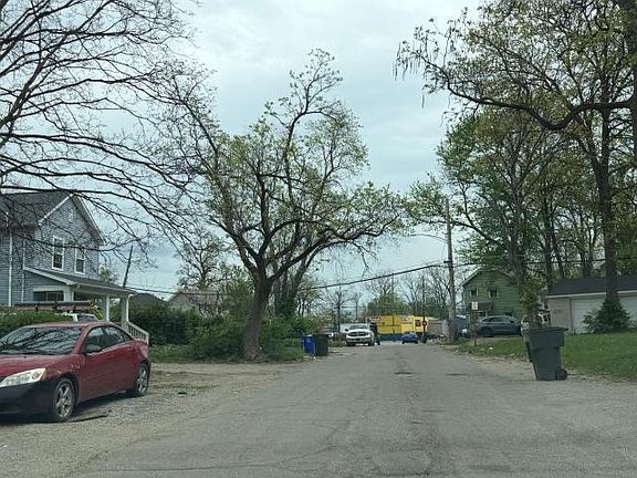 5th image of 1817 Milford Ave