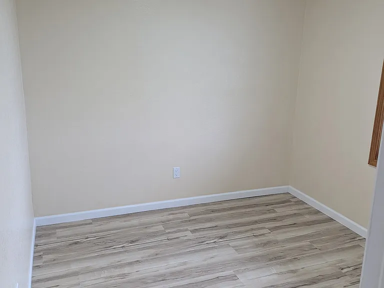 9760 Head O Lake Rd #6 — Photo 9