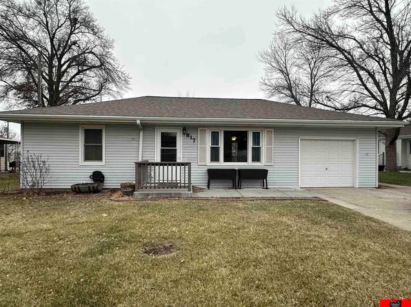 817 S Kindschuh St, West Point, NE 68788