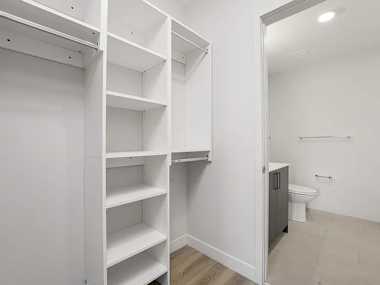 641 N Ogden Ave #710 — Photo 10