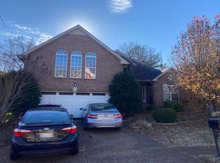 313 Spicewood Ln, Nashville, TN 37211