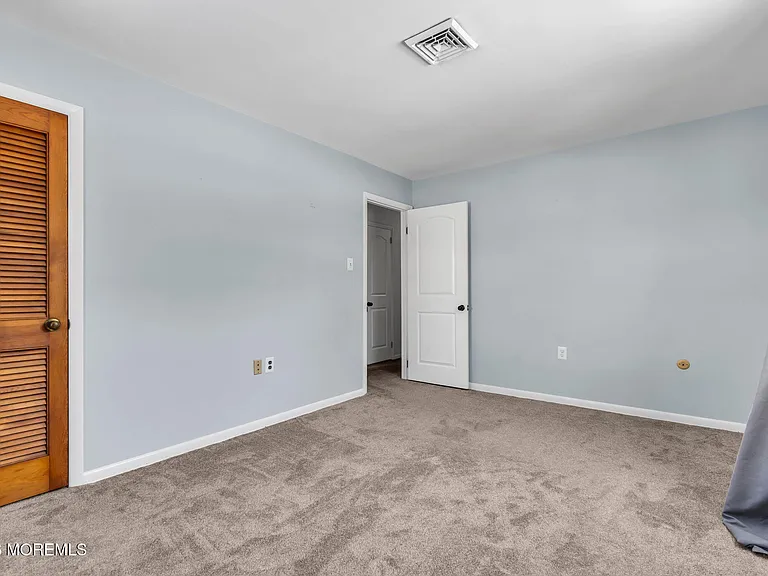 46 Sunset Ave — Photo 18