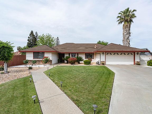 3rd image of 1154 Pico Ct