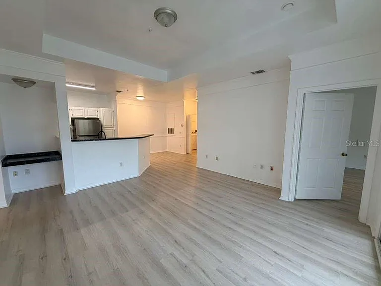 6413 Astor Village Ave #301 — Photo 6