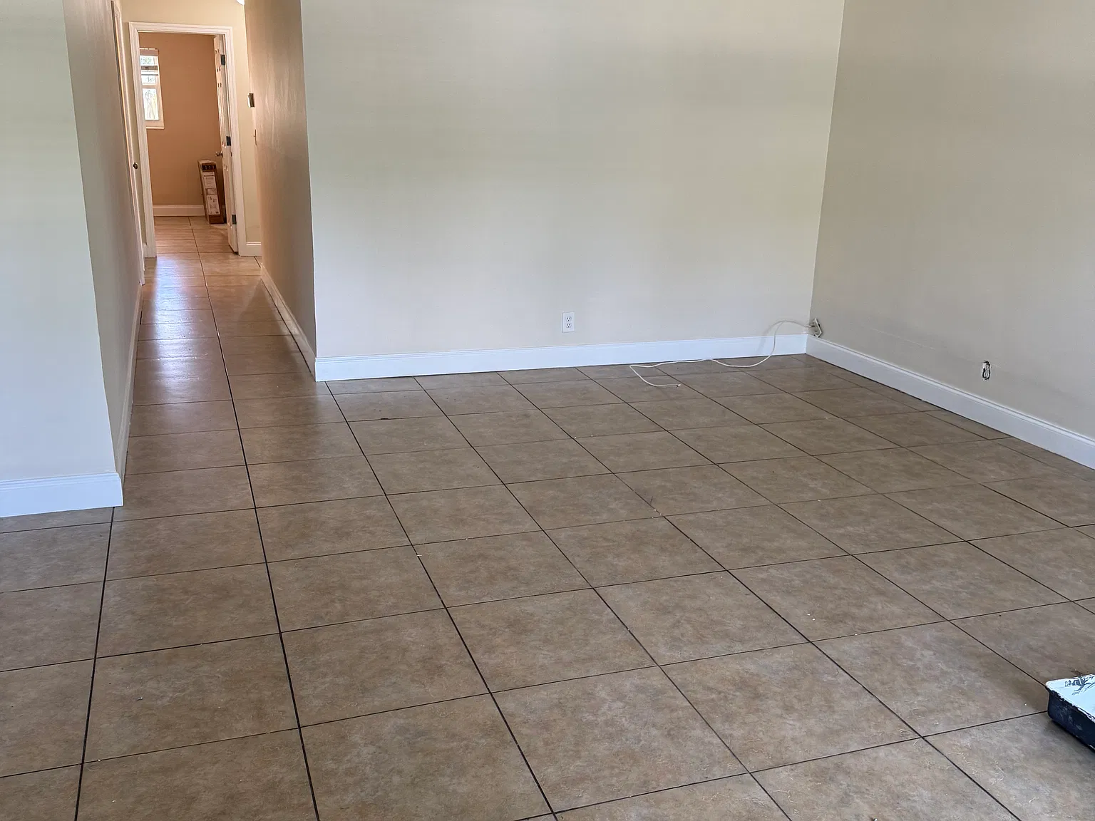 3 bed, 2297 sqft, $2,600 — Photo 3