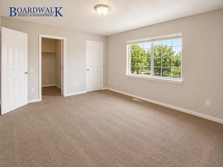 7638 S Redwood Rd #14 — Photo 9