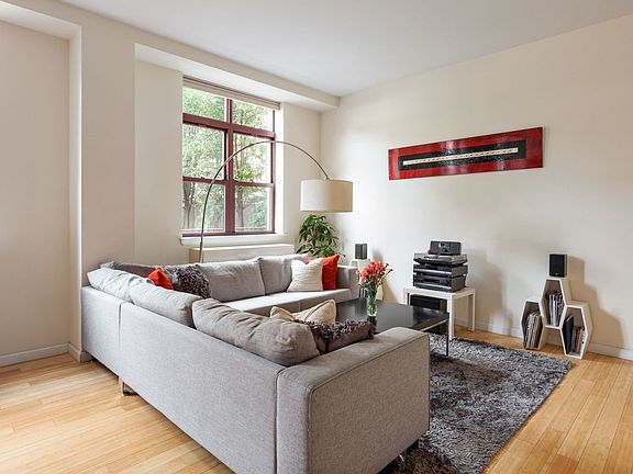 2nd image of 247 W 115th St APT 1A