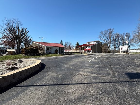 4th image of 2288 W State Rd #101