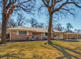 502 Martin Ln, Euless, TX 76040