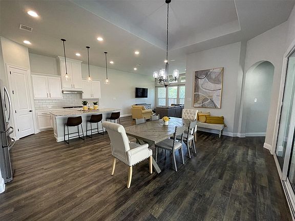 3rd image of 4881 Lockwood Dr