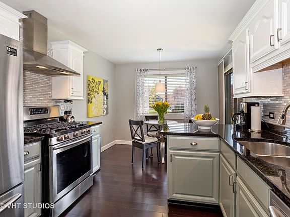 4th image of 371 Heather Ct APT D1