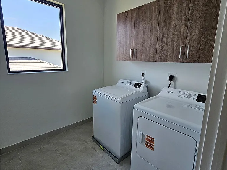5166 Julienne Rd — Photo 22