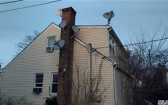 3rd image of 10 Fairfield Ln