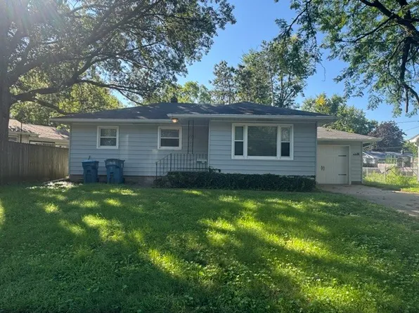 1311 Anthony Pl, Camanche, IA 52730