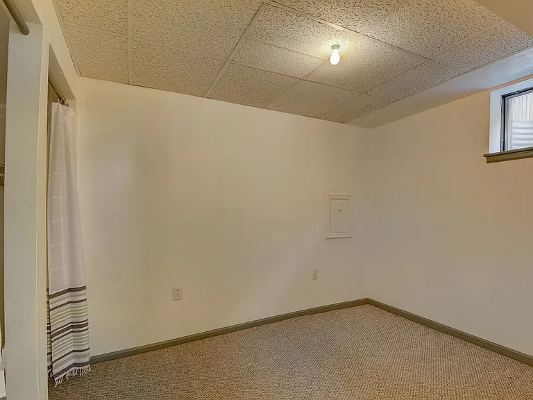 2541 W 105th Pl — Photo 30