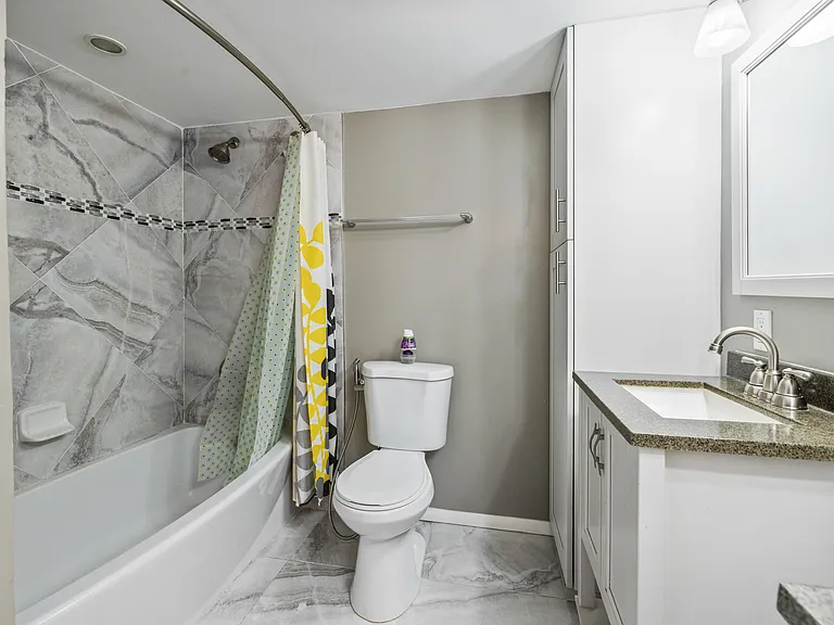575 Oaks Ln #708 — Photo 18