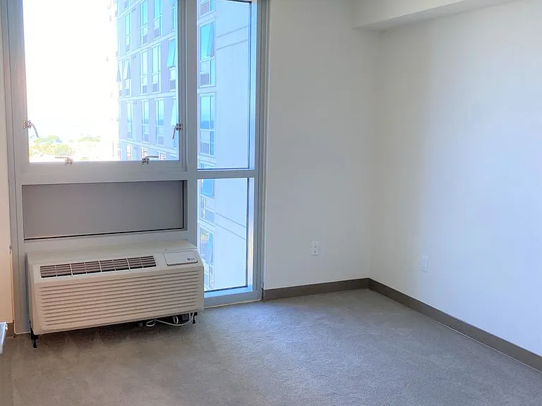 988 Halekauwila St #1911 — Photo 6