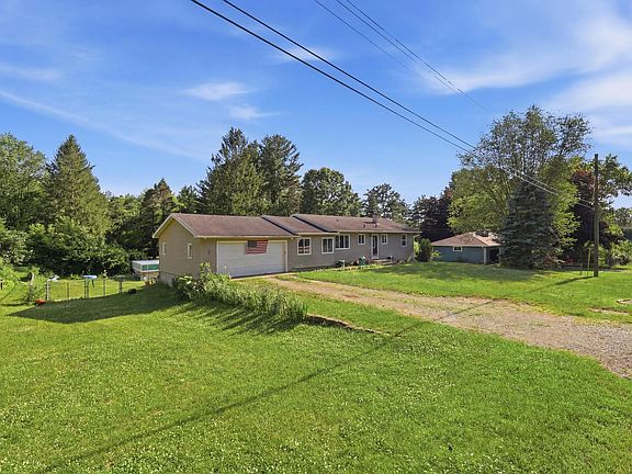 2nd image of 209 Cardinal Ave