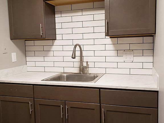2nd image of 133 Summit View Ct #133