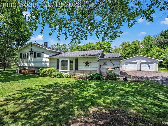 5th image of 3157 N Irish Rd