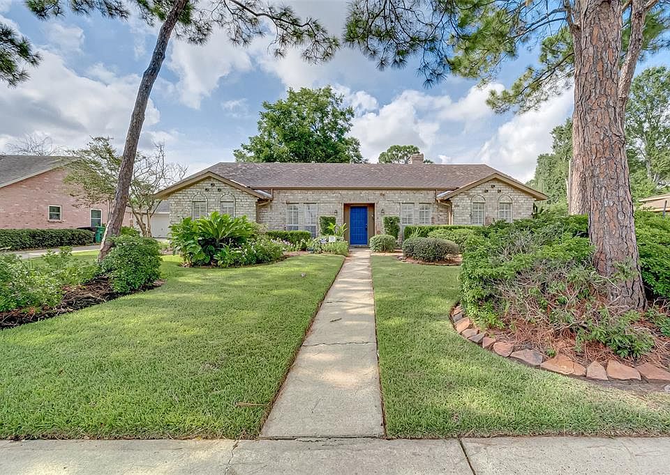 1st image of 7803 Prestwood Dr