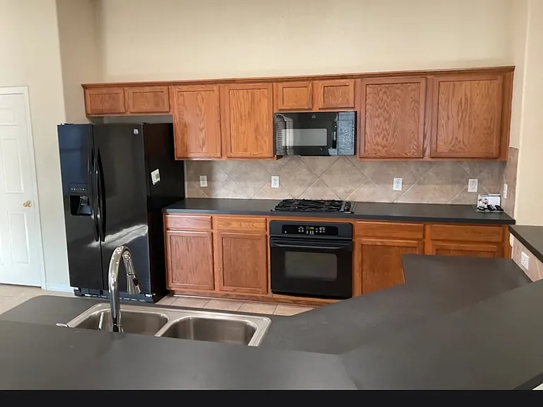 19435 Wildwood Dale Ln — Photo 4