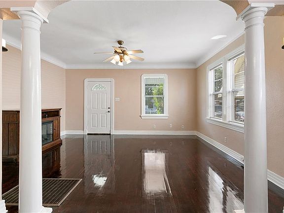 5th image of 845 Carmadelle St