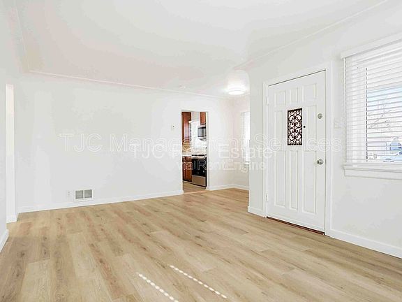 3rd image of 1741 Newark St