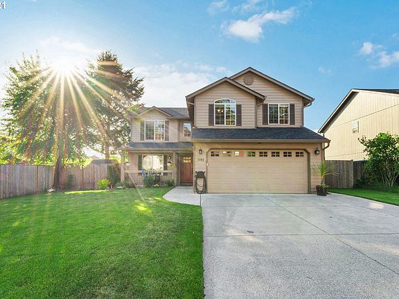 2nd image of 3304 NE 165th Ave