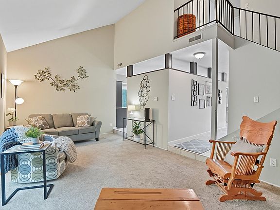 5th image of 5030 Stellhorn Rd