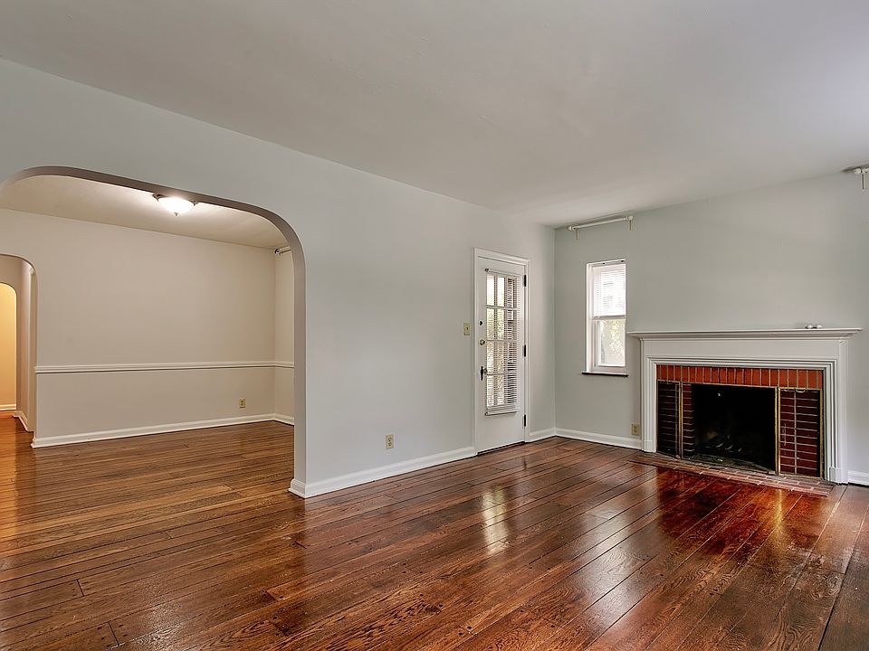 1st image of 954 Ellison Ave #2