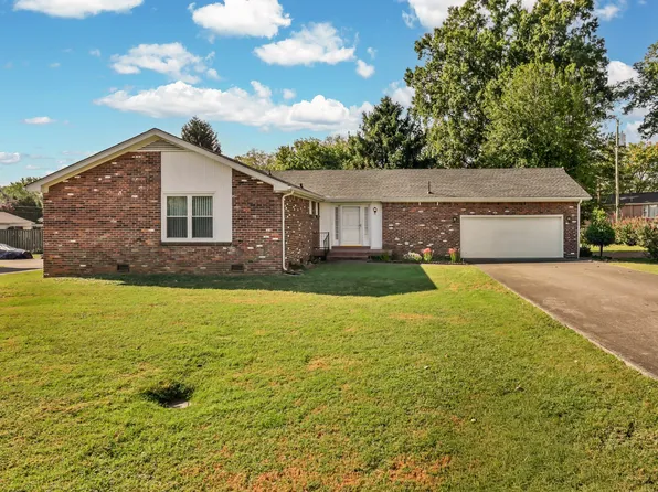 2136 Harvill Dr, Clarksville, TN 37043