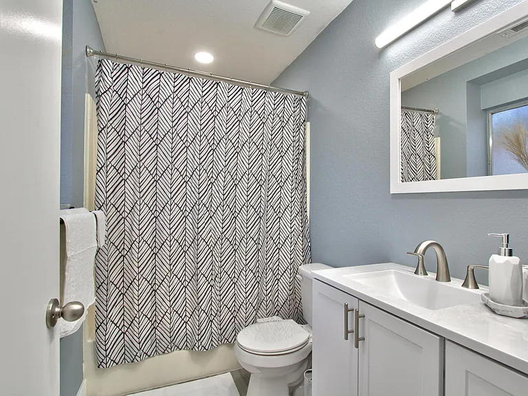 27086 Winchester Creek Ave — Photo 20