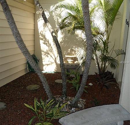 4th image of 1401 Pine Lake Dr #1