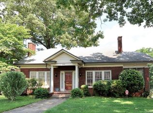 130 Park St, Statesville, NC 28677
