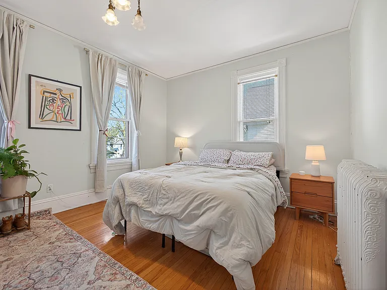 230 College Ave NE — Photo 7